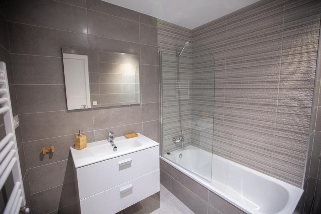 Apartamentos Tiu Enrique 4 Piso Cangas de Onis Luaran gambar